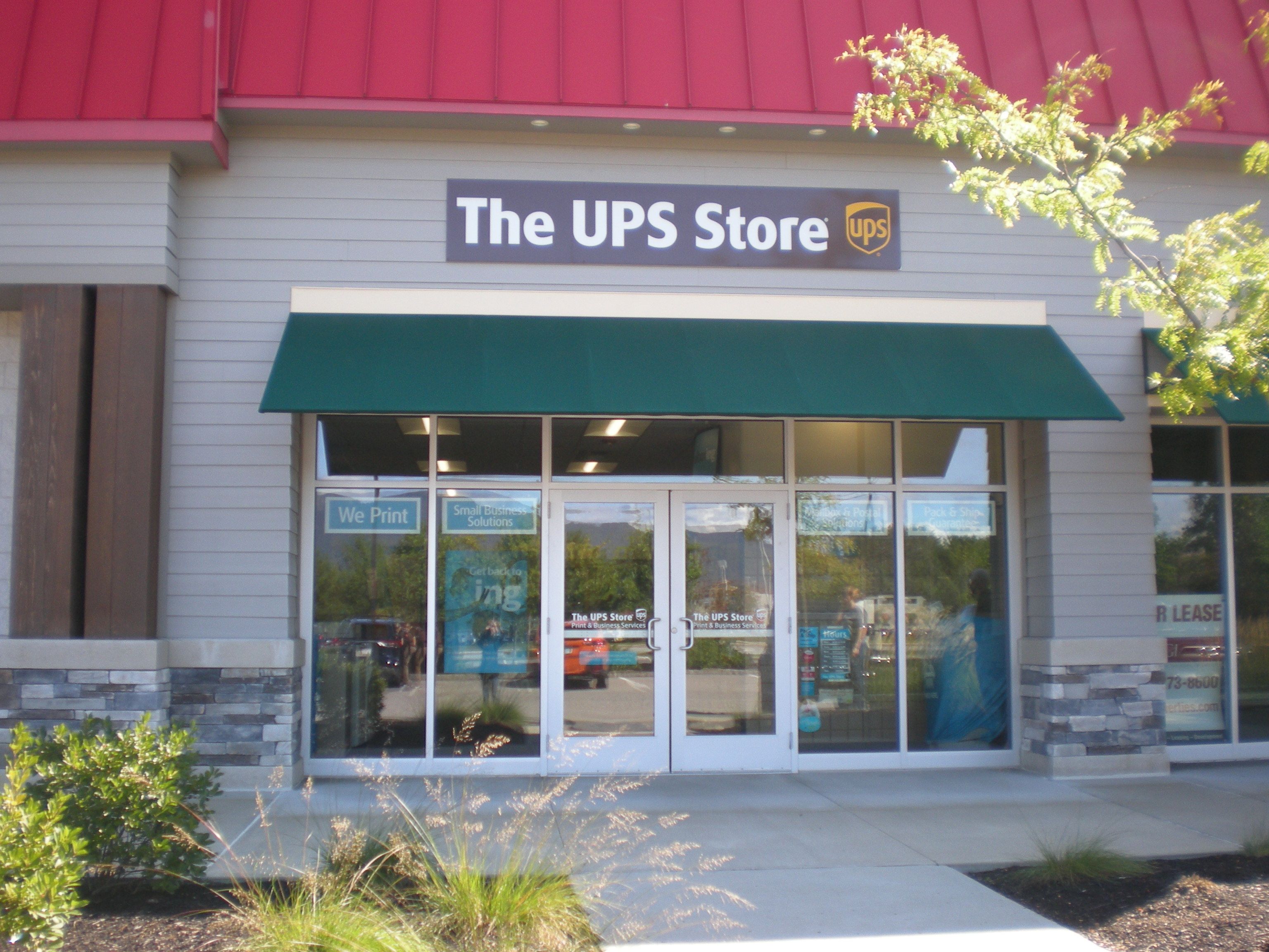 The UPS Store #3312, North Conway, NH